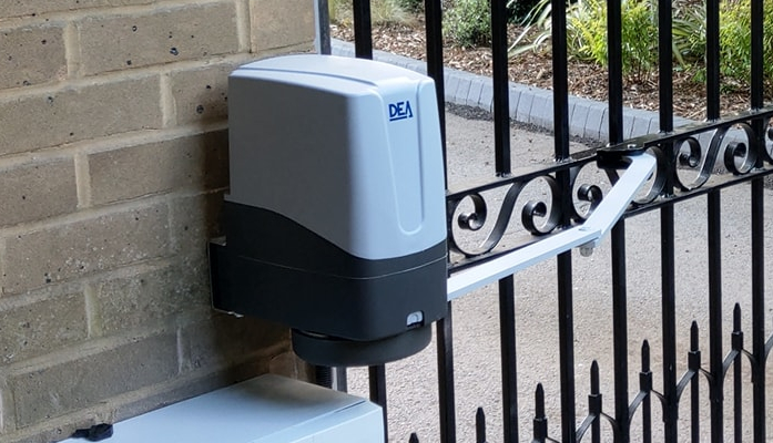 Комплект приводов для распашных ворот DEA GEKO KIT